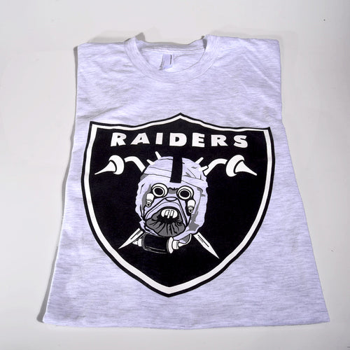 Watch Your Back Sandmen Wear Black t-shirt